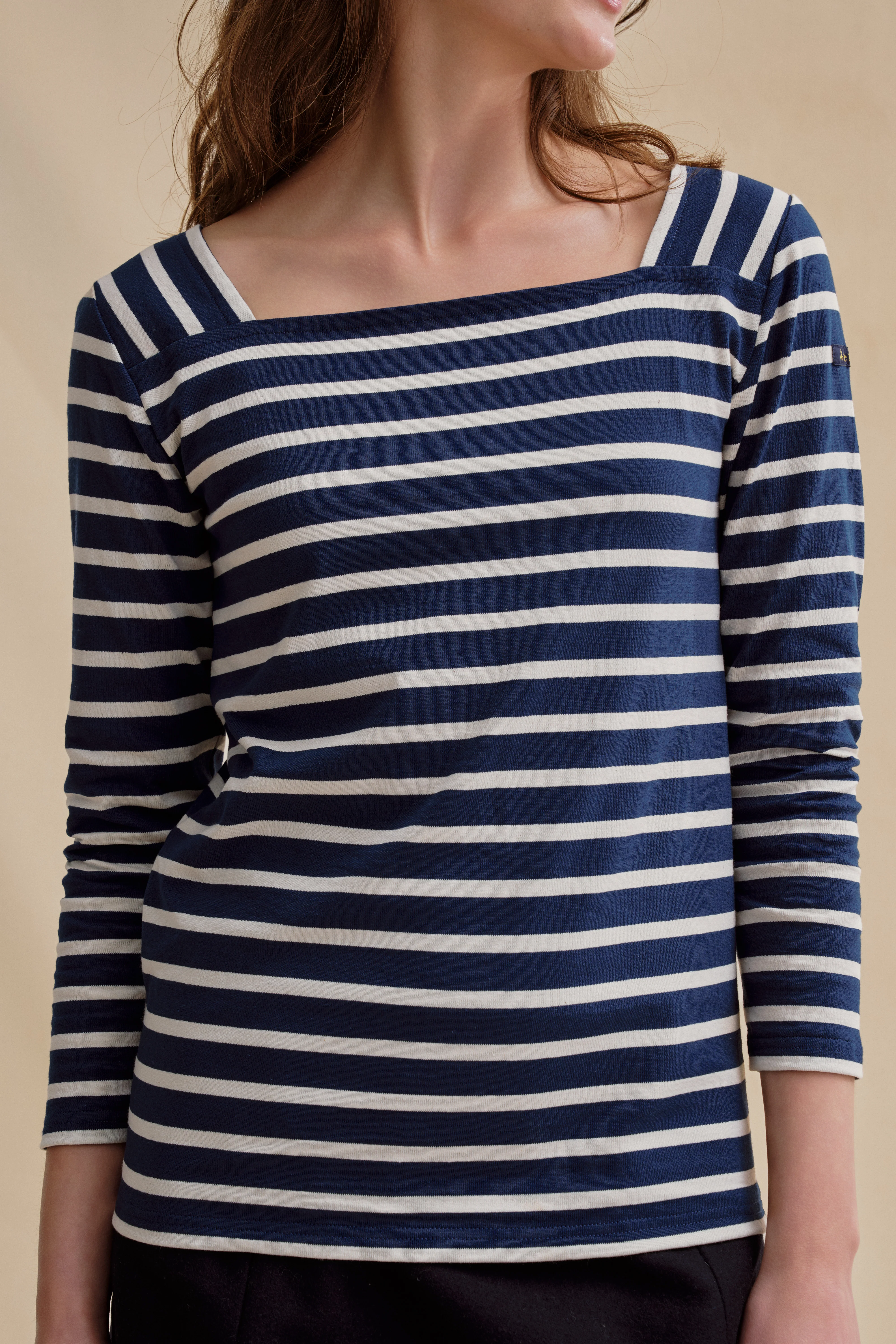Marinière Gabrielle bleu marine et écru pour femme - Image 3