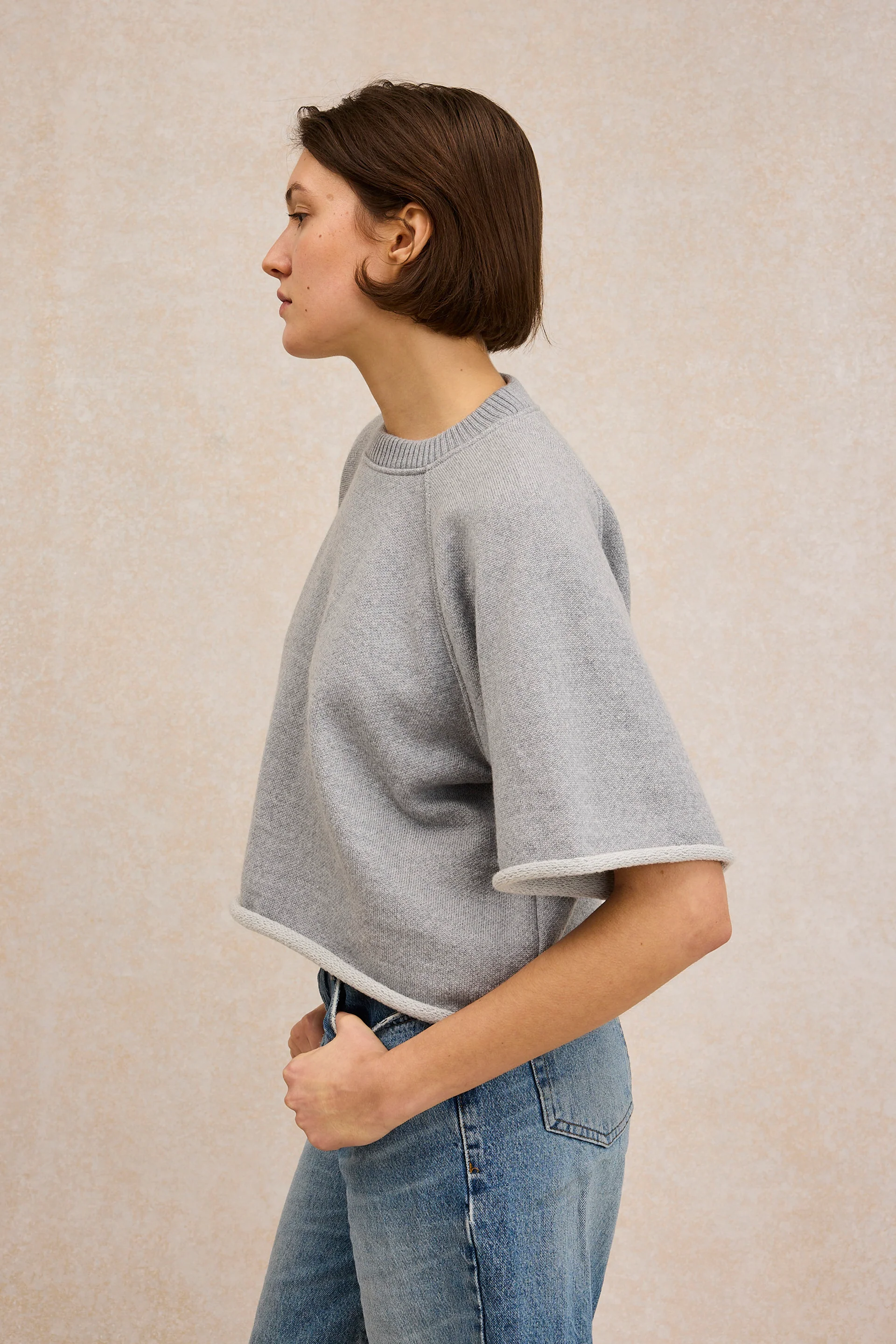 Sweat cropped gris clair en laine mérinos pour femme