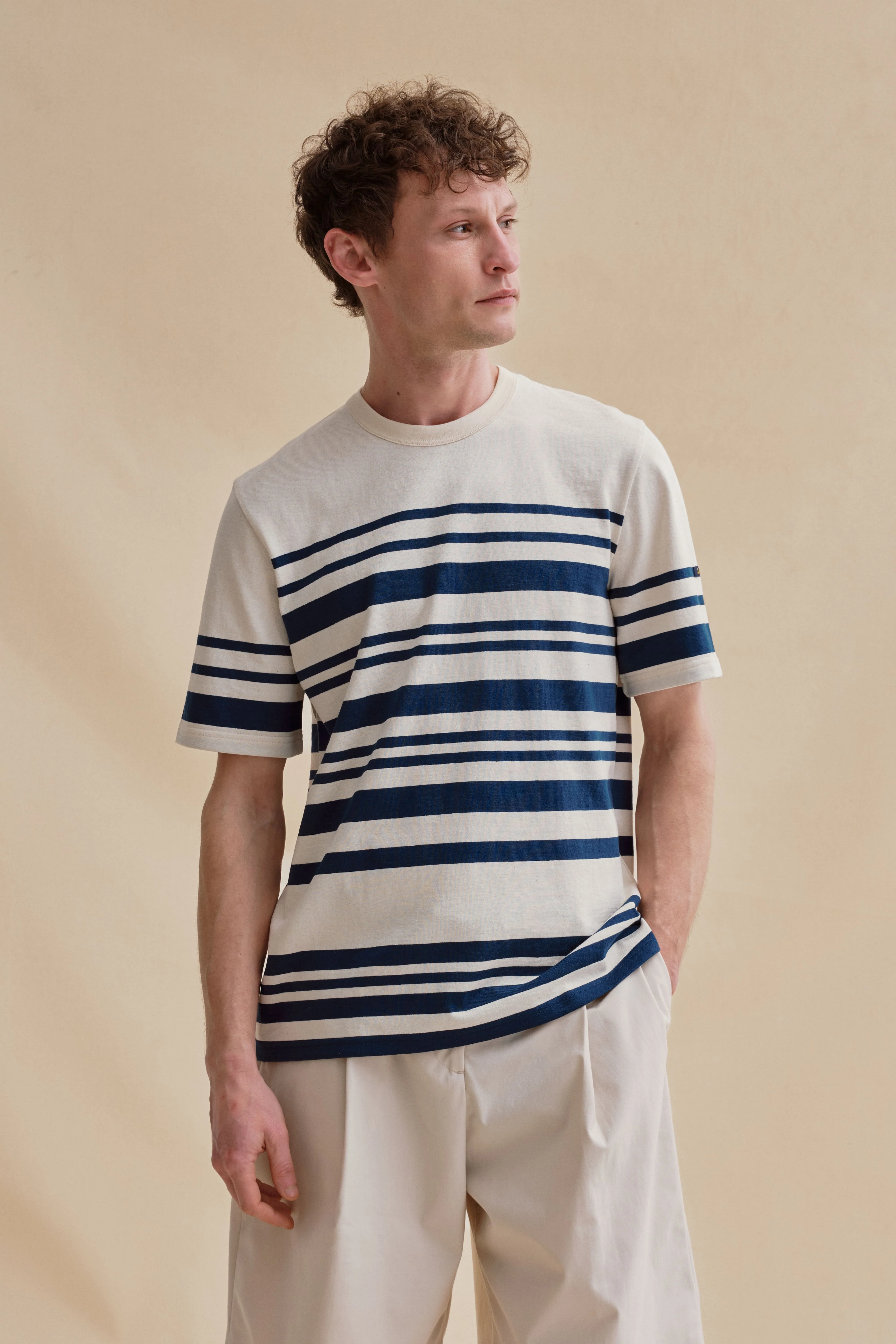 T-shirt marin rayures irrégulières pour homme